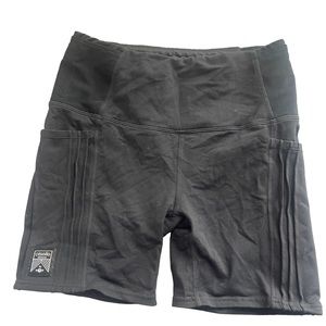 Oiselle Womens Black Athletic Biker Shorts Size 4 Pockets Mesh Zipper Pocket